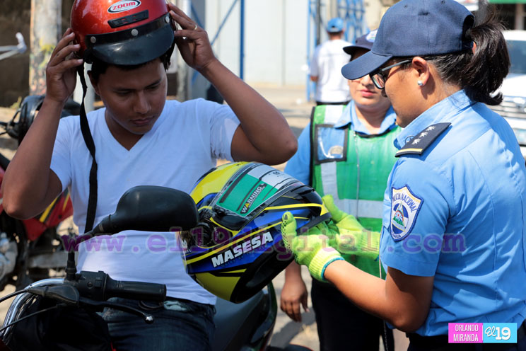 Contin&uacute;a campa&ntilde;a de prevenci&oacute;n de accidentes "un casco, una vida"